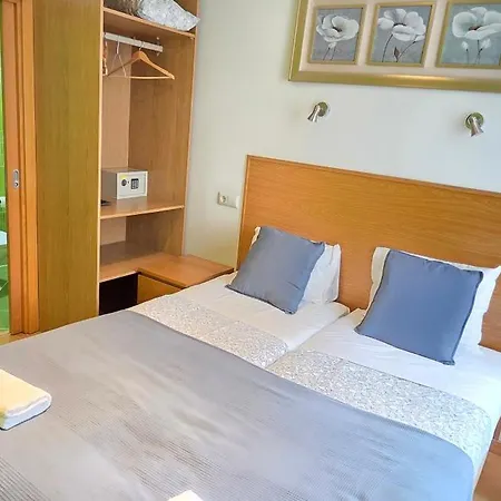Frühstückspension Baixasuites 3*