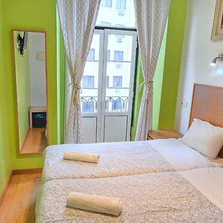 Baixasuites Bed and Breakfast 3*